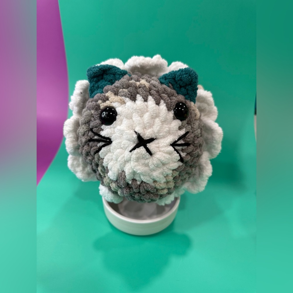 Handmade Crochet Large Loaf Flower Kitty